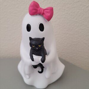 Adorable Ashland New 5" Girl Ghost Holding Black Cat